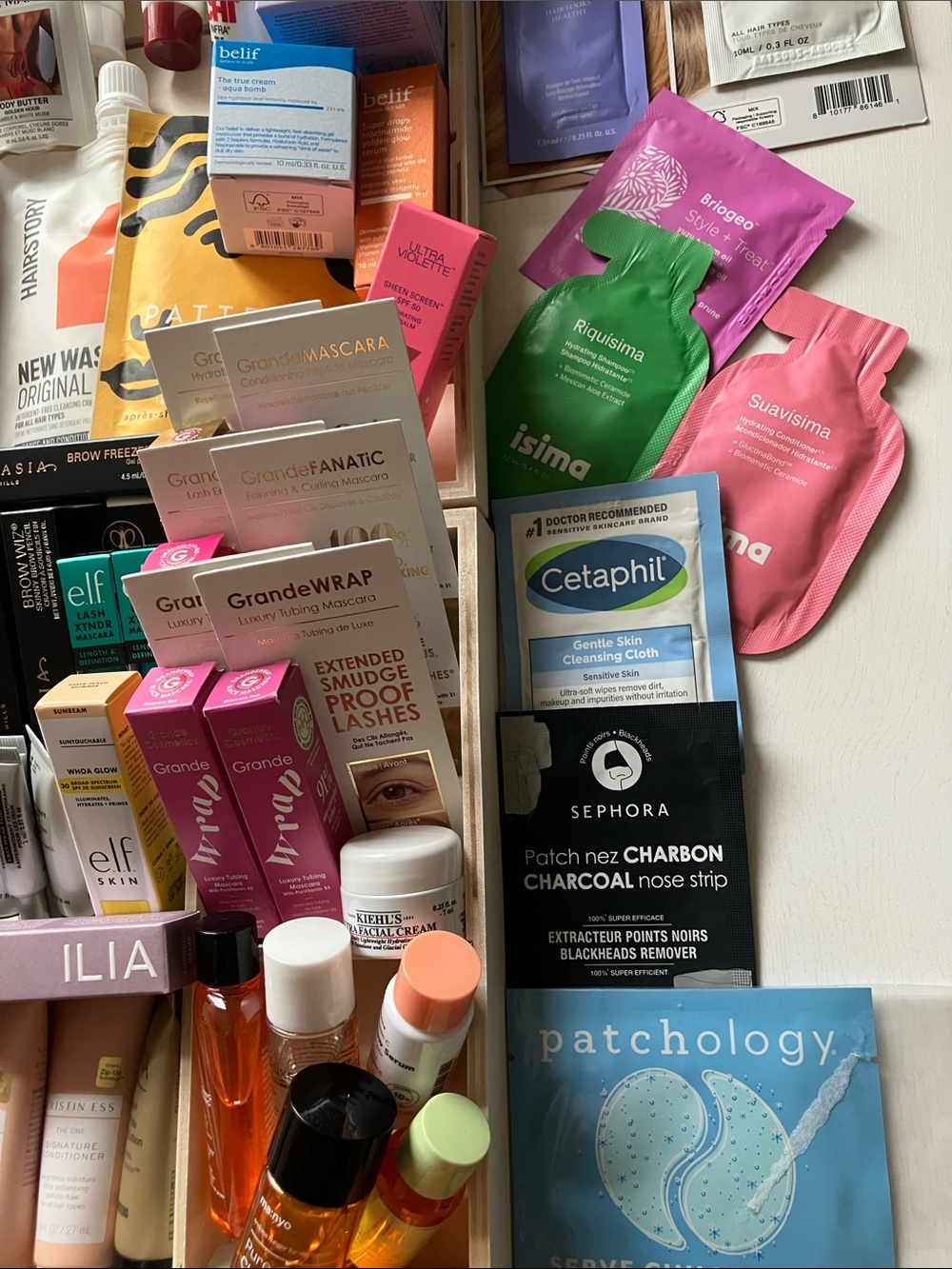 Ulta Tote Bag + Cosmetics (NWT) - Picture 6 of 16